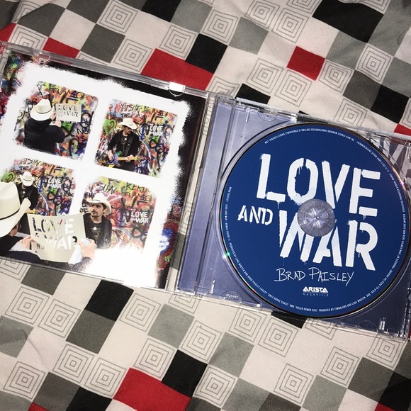 Brad Paisley SIGNED CD - Picture 2 of 2